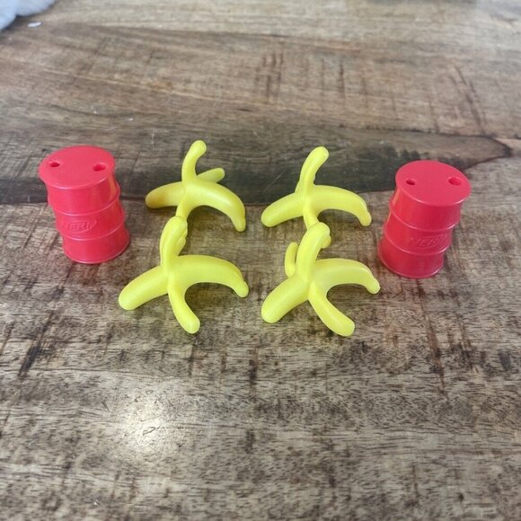Nerf NItro Blasters Obstacles Bananas Red Barrels Lot Of 6 1.5” - Picture 2 of 7
